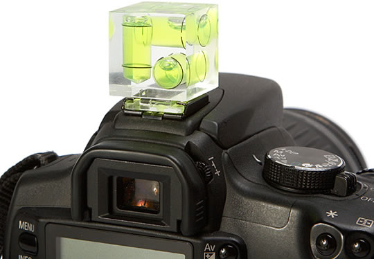 Gebruik een waterpas op je camera om scheve foto's te voorkomen